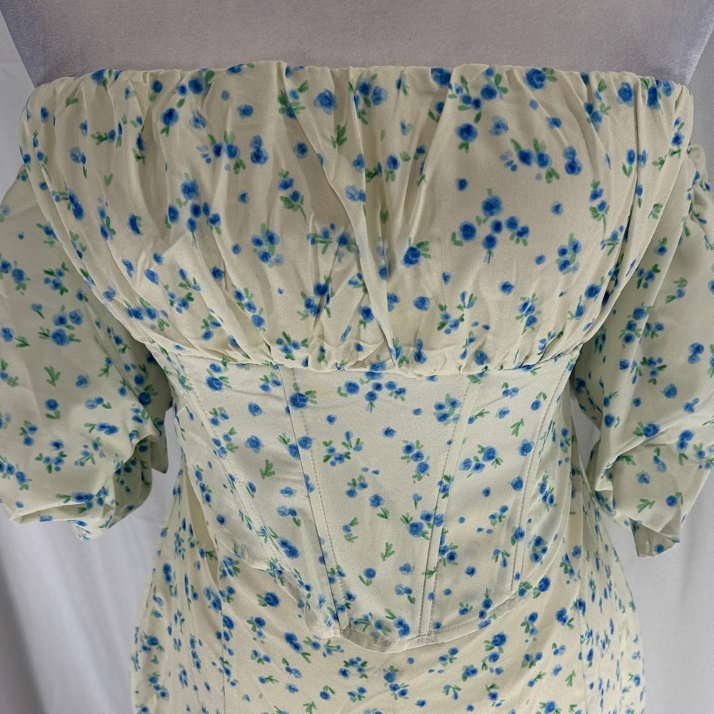 Micas Off-Shoulder Floral Maxi Dress Cream Blue M NWT - Picture 4 of 9